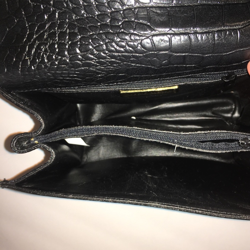 Host Pick🎉Valerie Stevens Leather Clutch - Picture 5 of 8